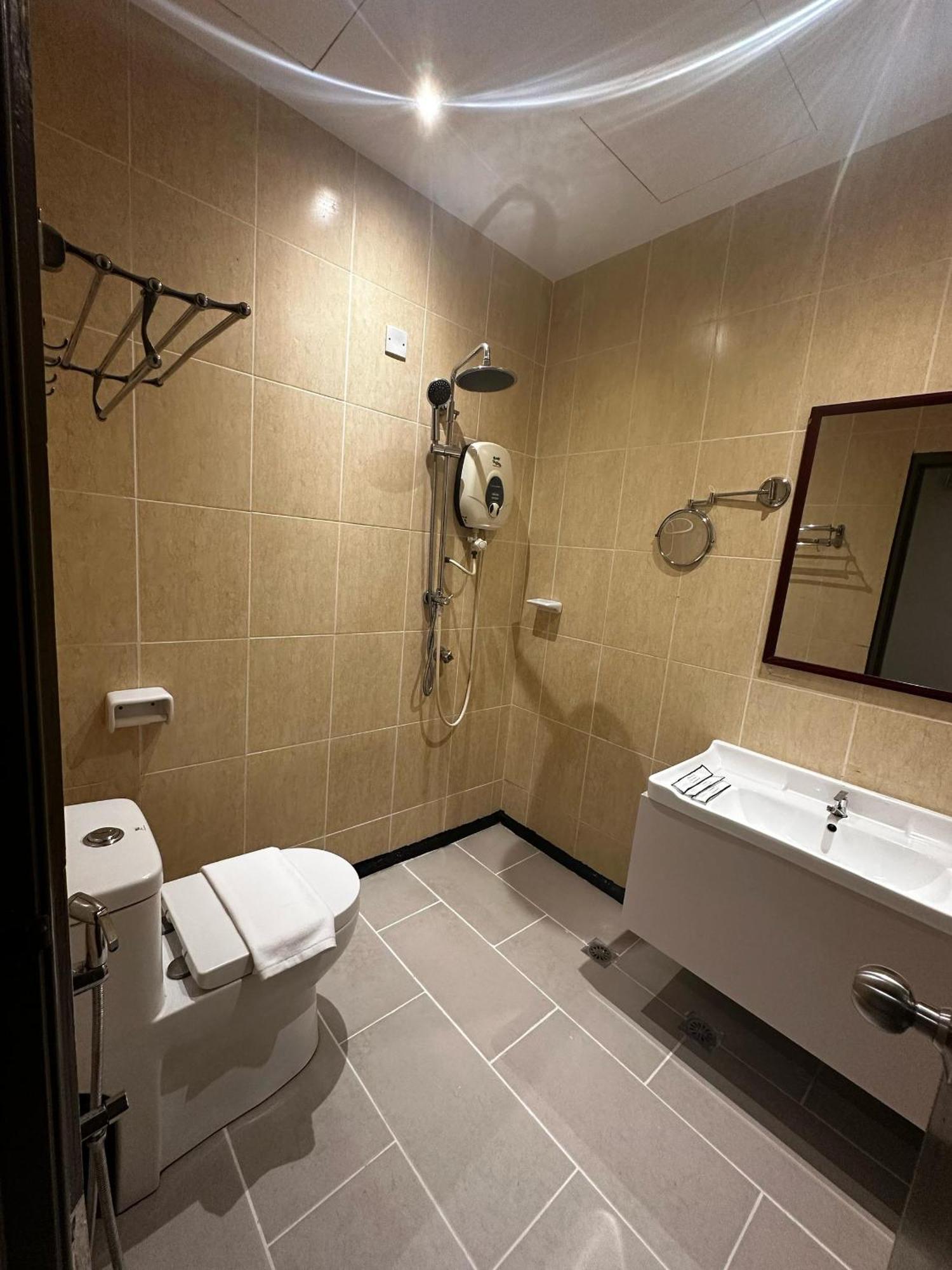 Kingston Hotel 12 - Jalan Raja Laut, Kl Kuala Lumpur Buitenkant foto